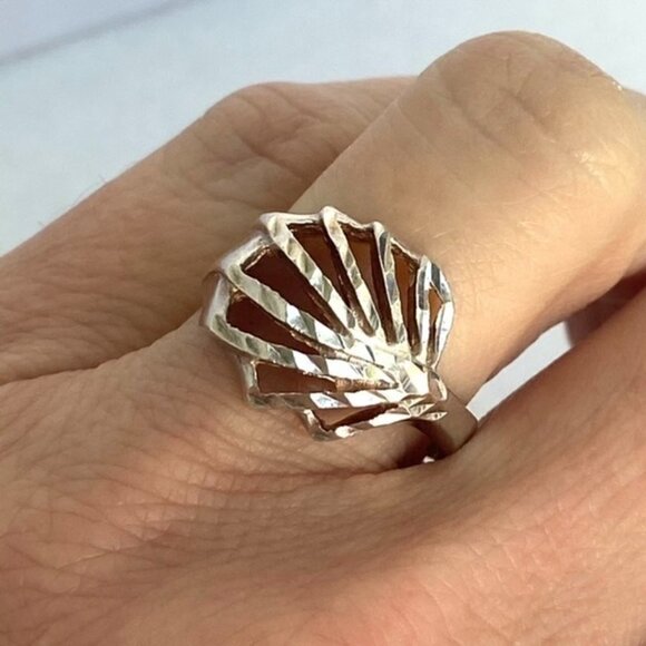 VTG Sterling Silver 925 Diamond Cut Modernist Asymmetric Dome Band Ring Sz 6.5 - Picture 1 of 16